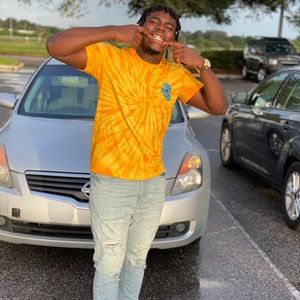 Meet your Posher, Deondre